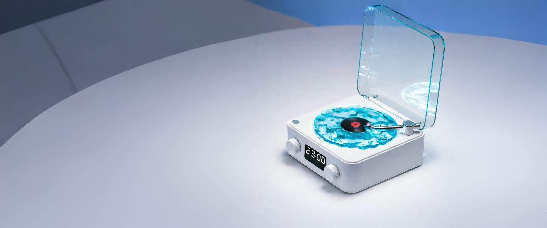 Retro głośnik z białym szumem